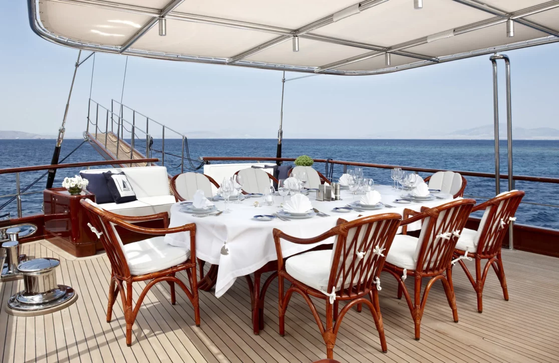 An image of Iraklis L yacht