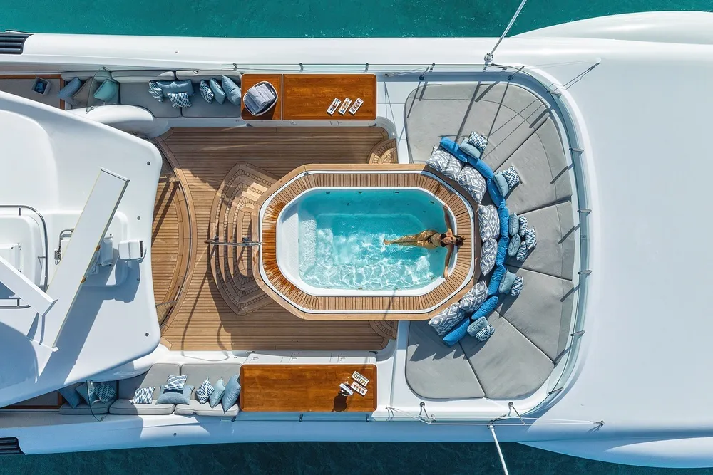 An image of Lind yacht