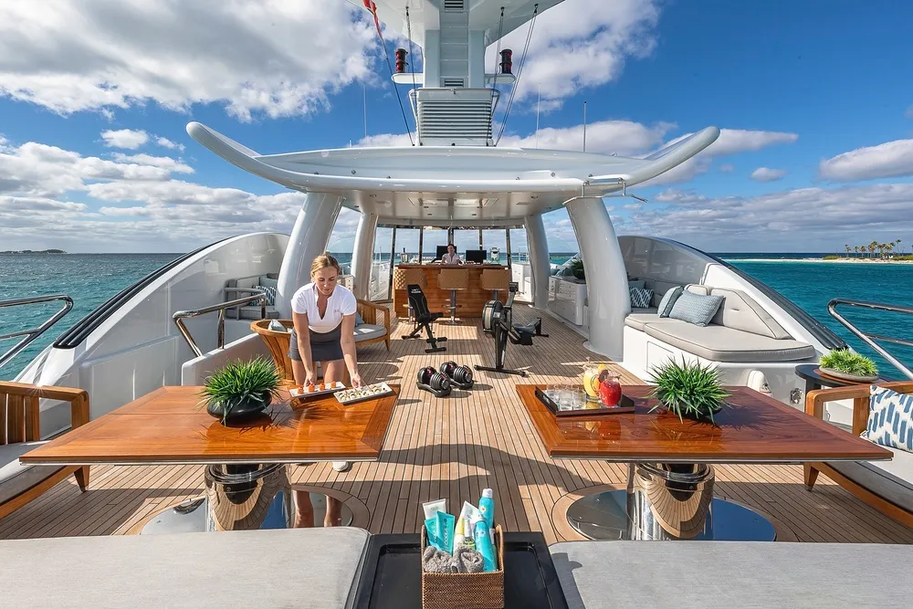 An image of Lind yacht