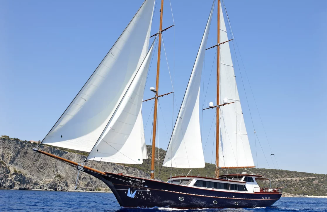 An image of Iraklis L yacht