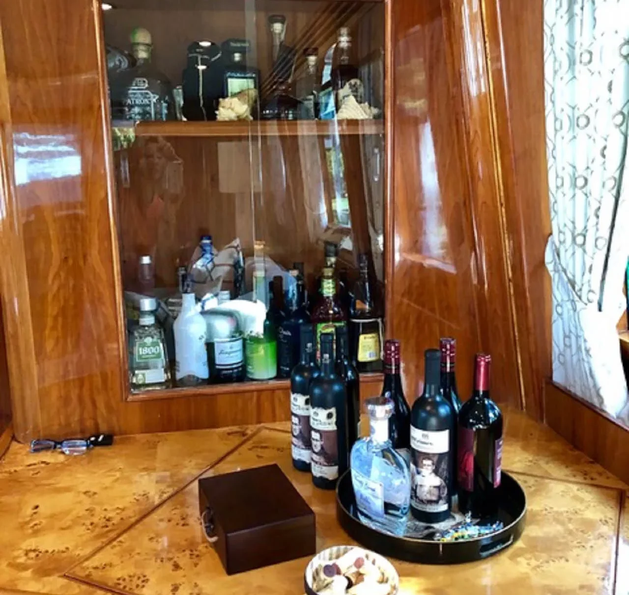 A preview of interior Bar or dance club