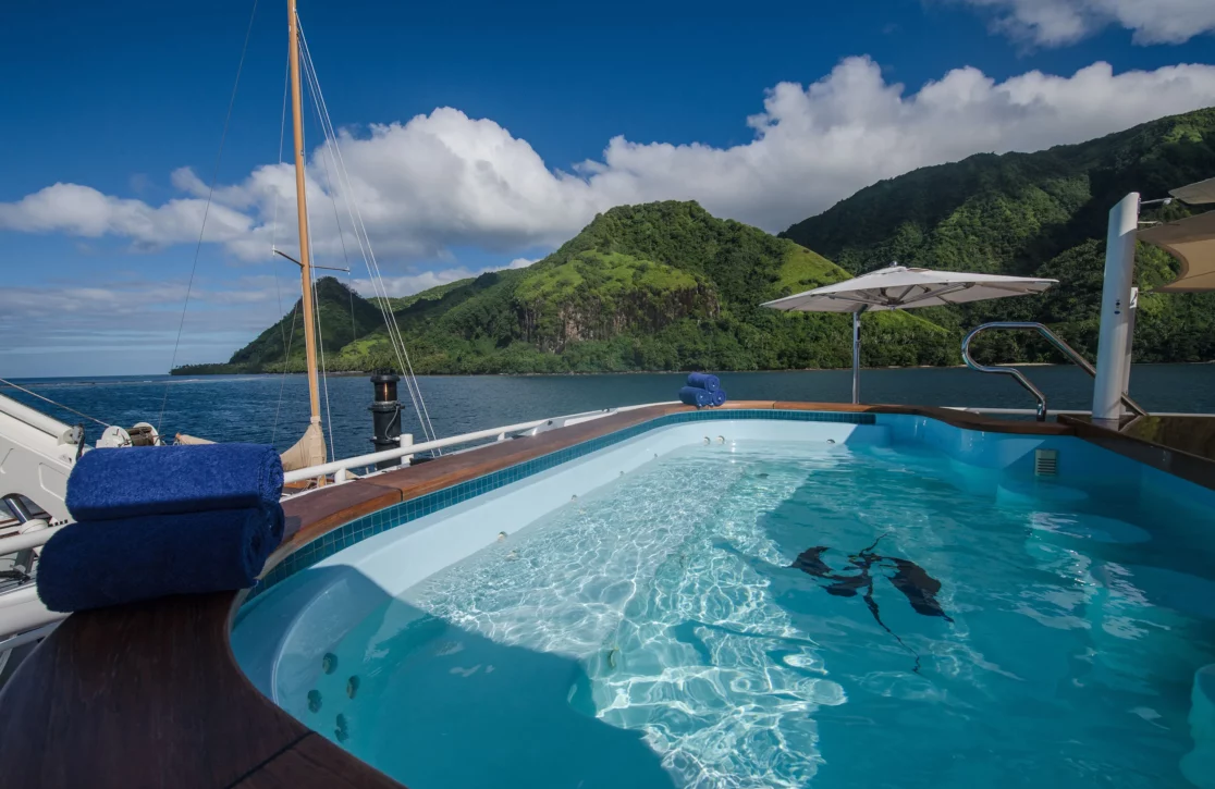 An image of Emerald yacht