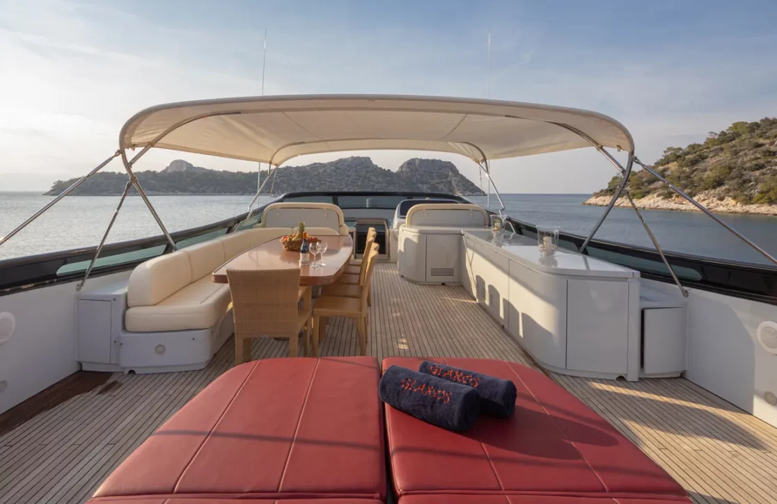 An image of Glaros yacht