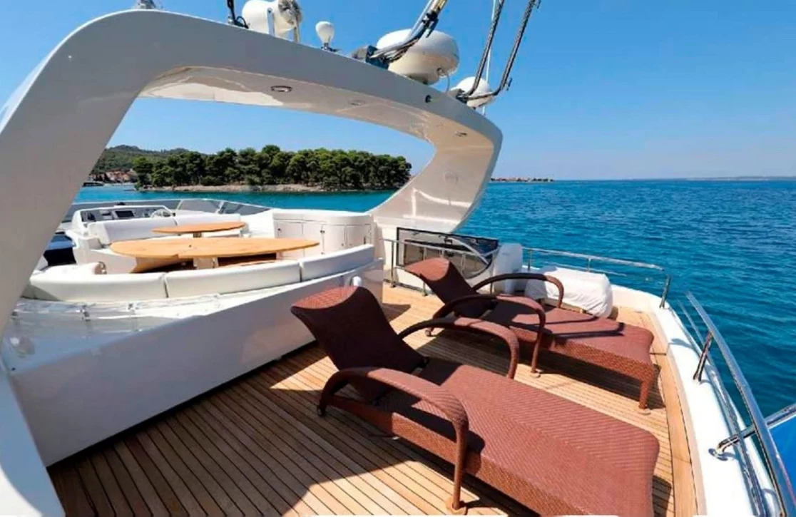 An image of 888 yacht