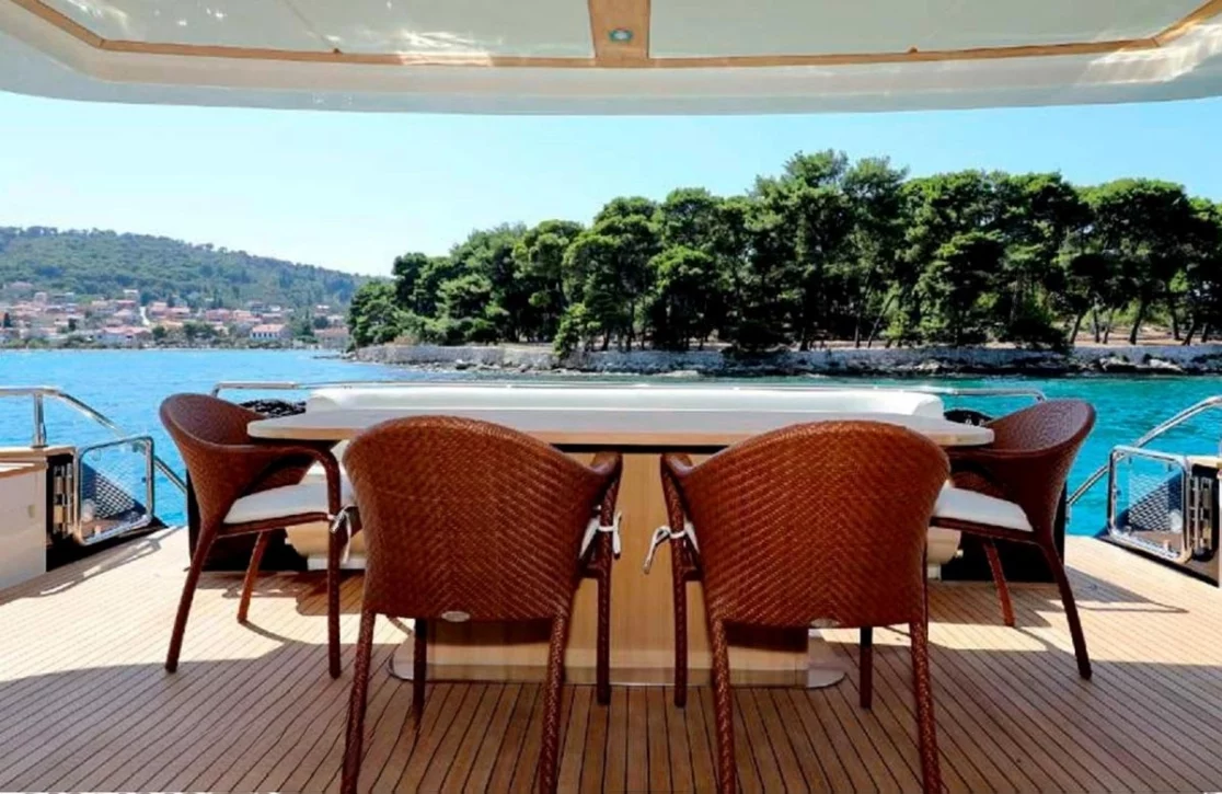An image of 888 yacht