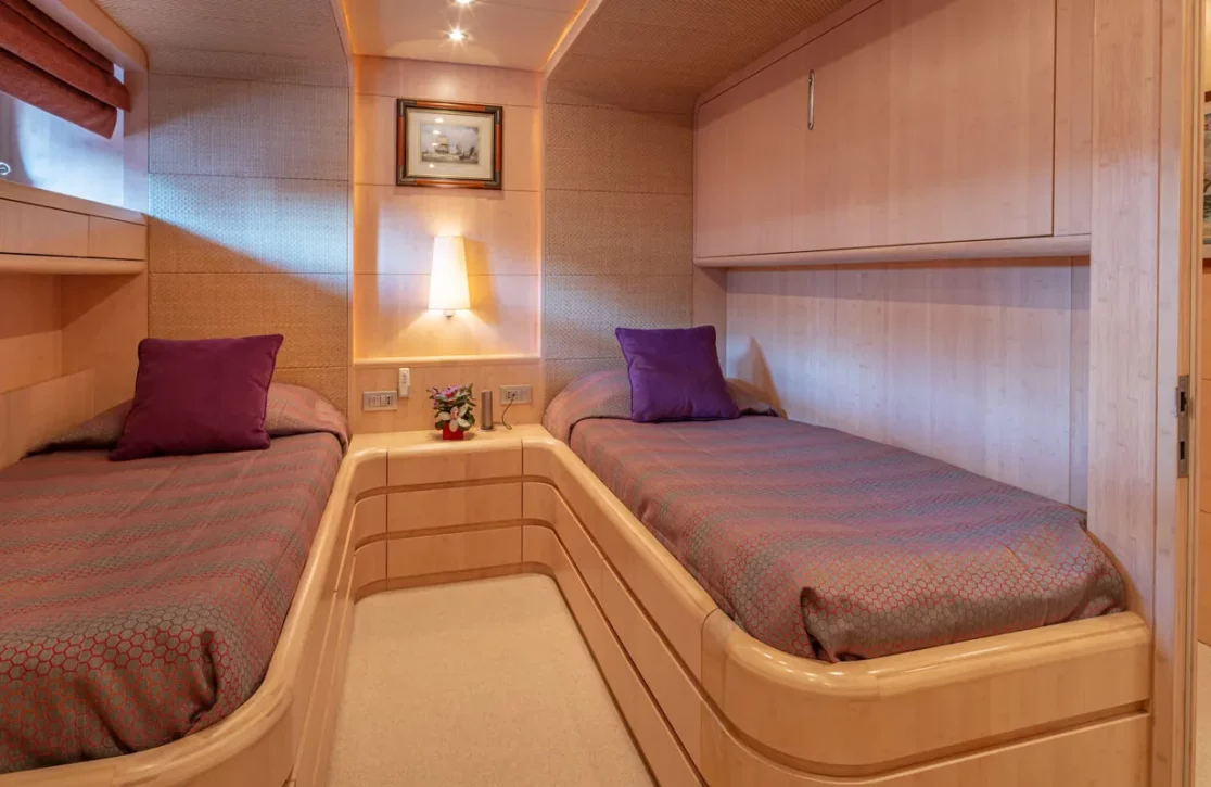 An image of Glaros yacht