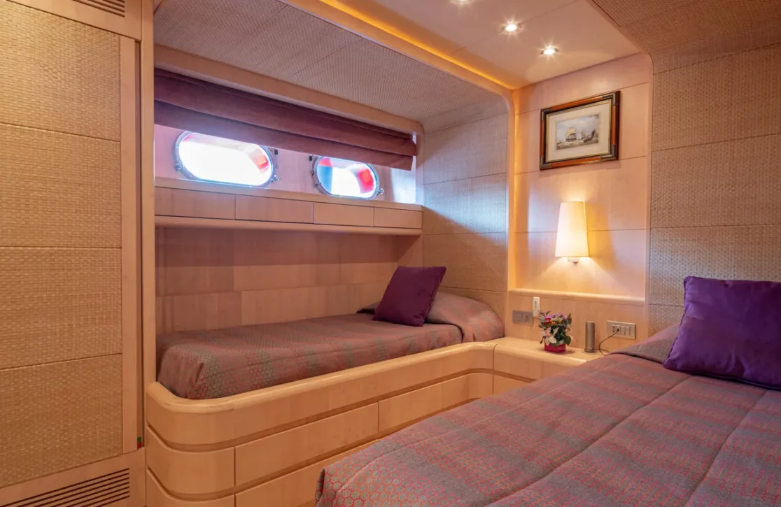 An image of Glaros yacht