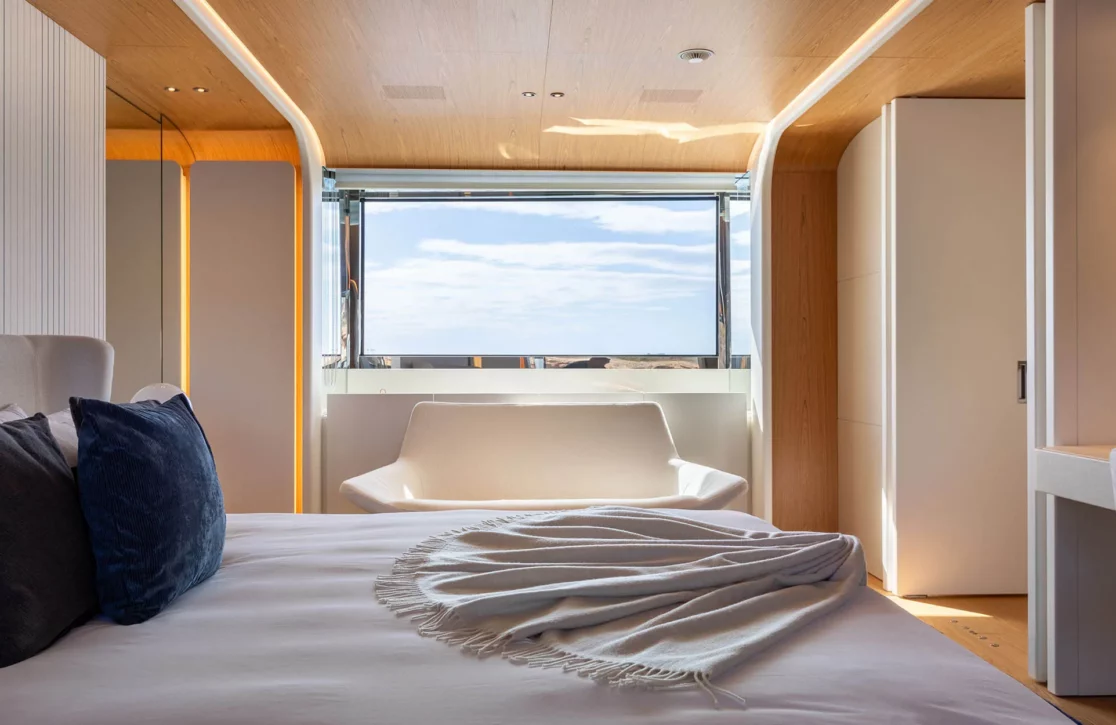 An image of Eh2 yacht