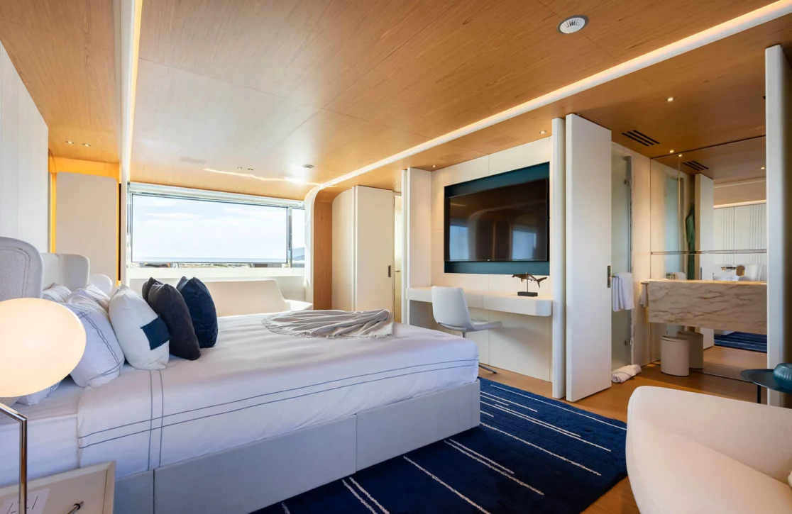 An image of Eh2 yacht