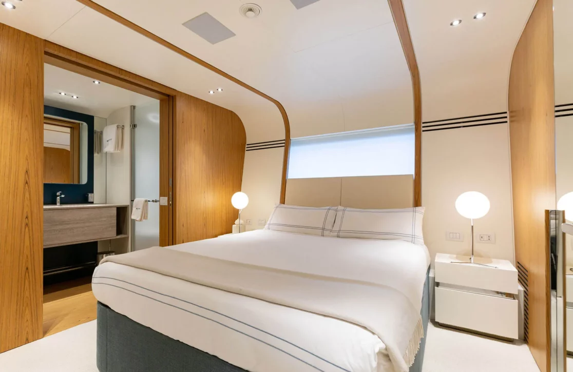 An image of Eh2 yacht