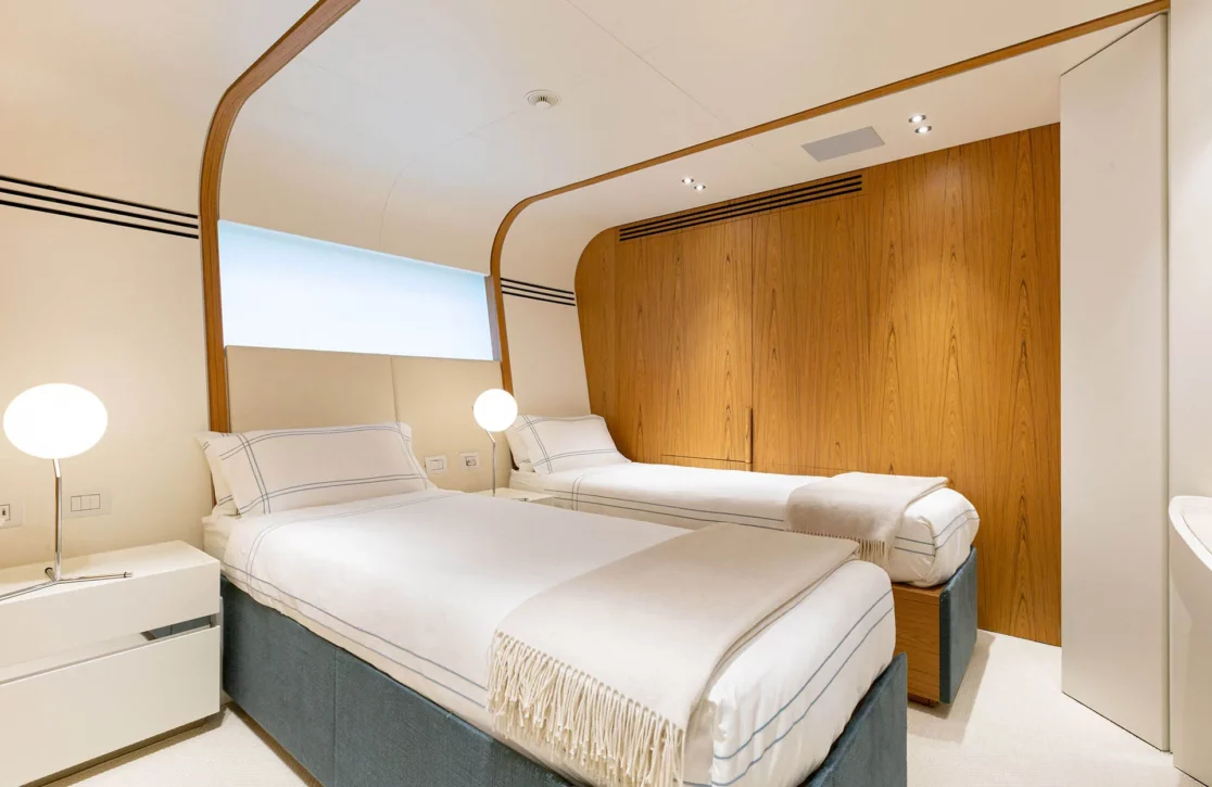 An image of Eh2 yacht