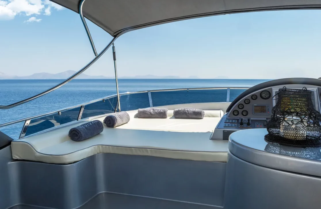 An image of Revival yacht