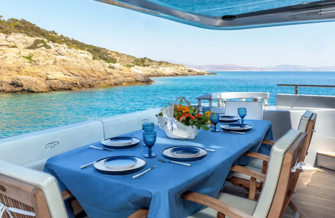 An image of Revival yacht