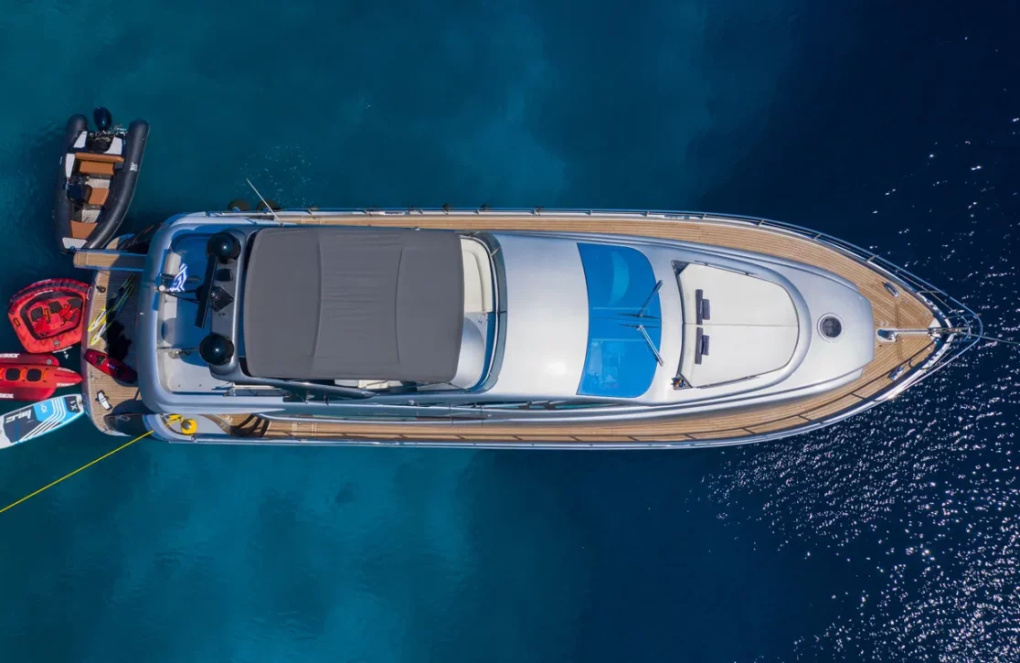 An image of Revival yacht