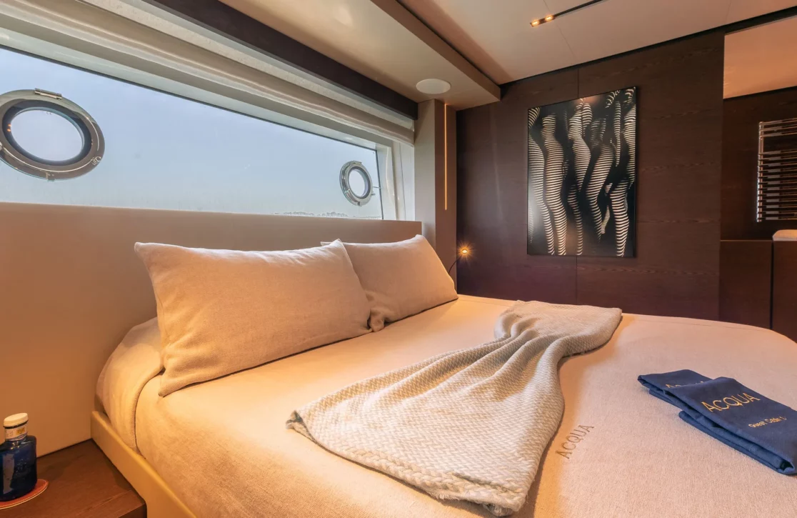 An image of Acqua yacht