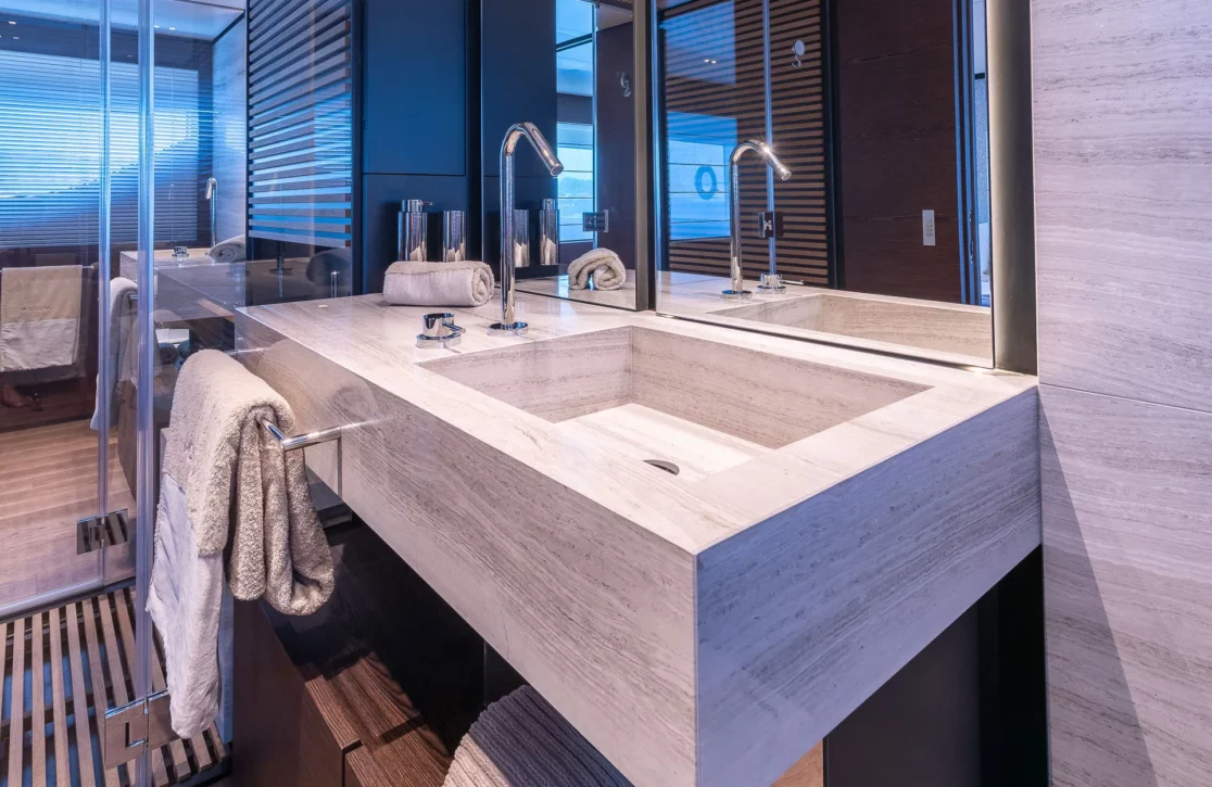 An image of Acqua yacht
