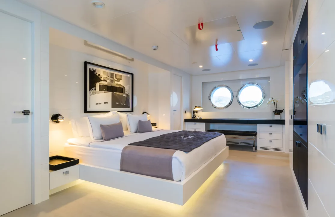 An image of S7 yacht