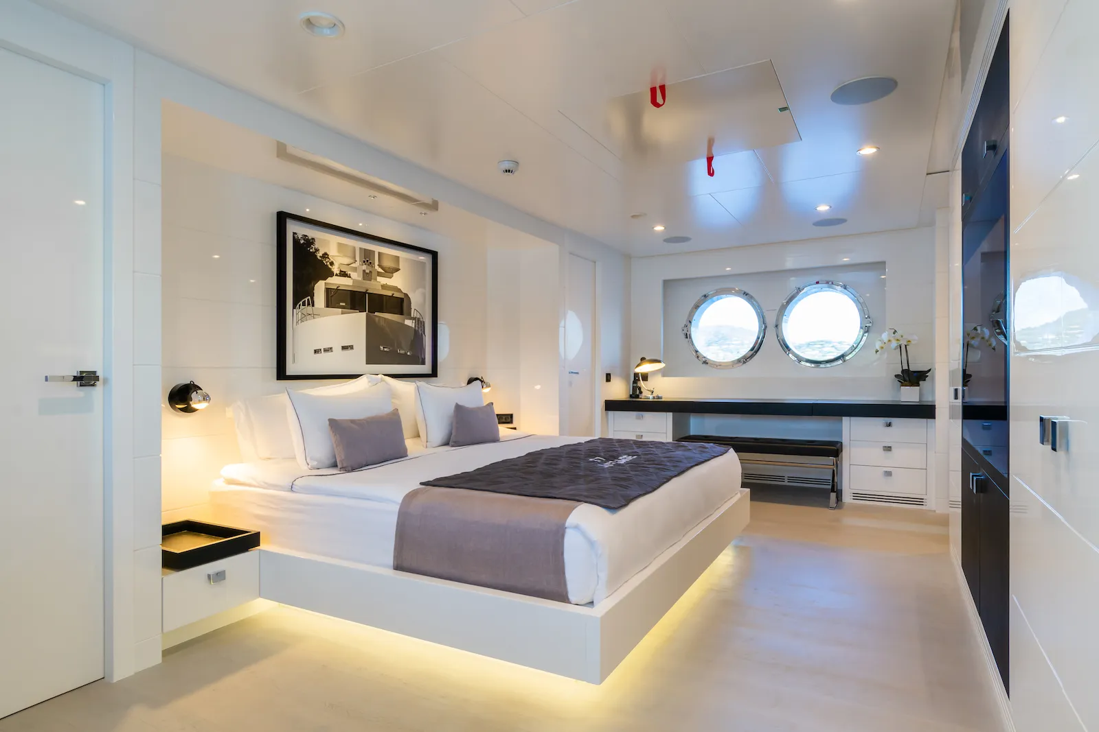 A preview of interior Bedroom cabin