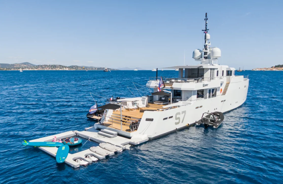 An image of S7 yacht