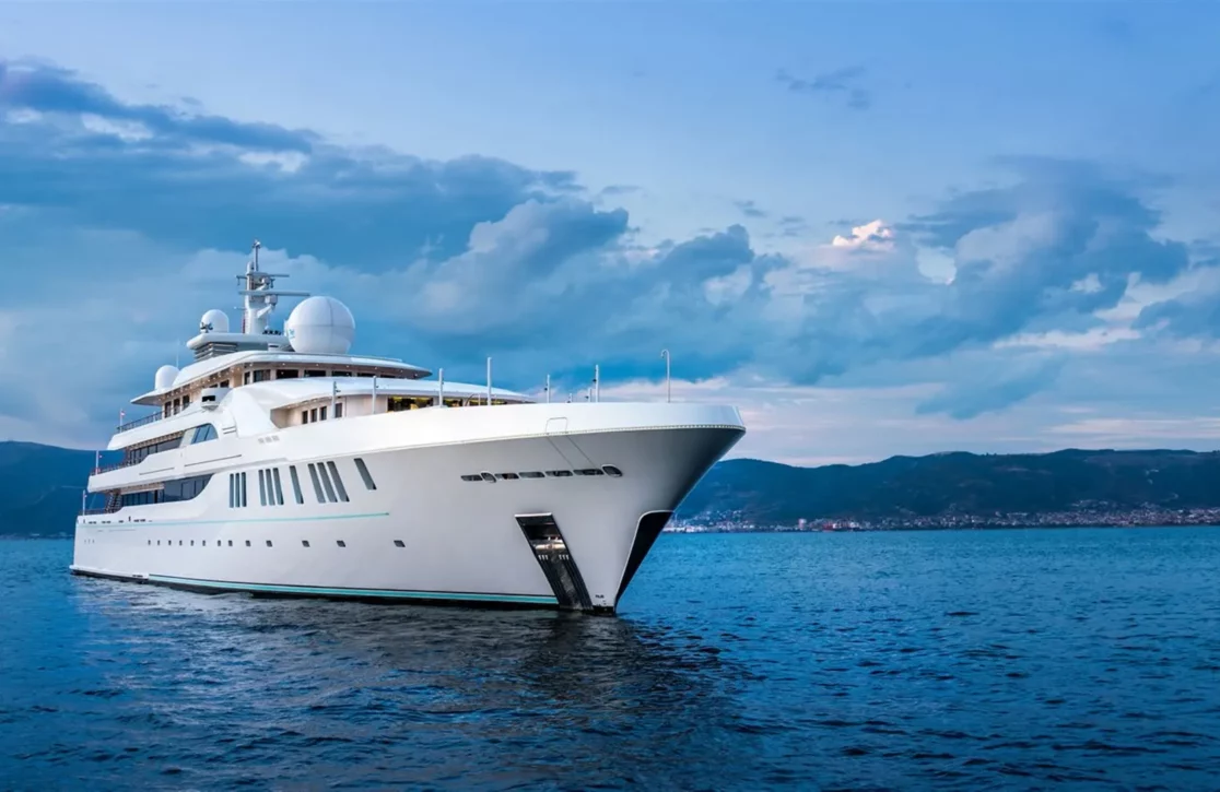 An image of Elements yacht