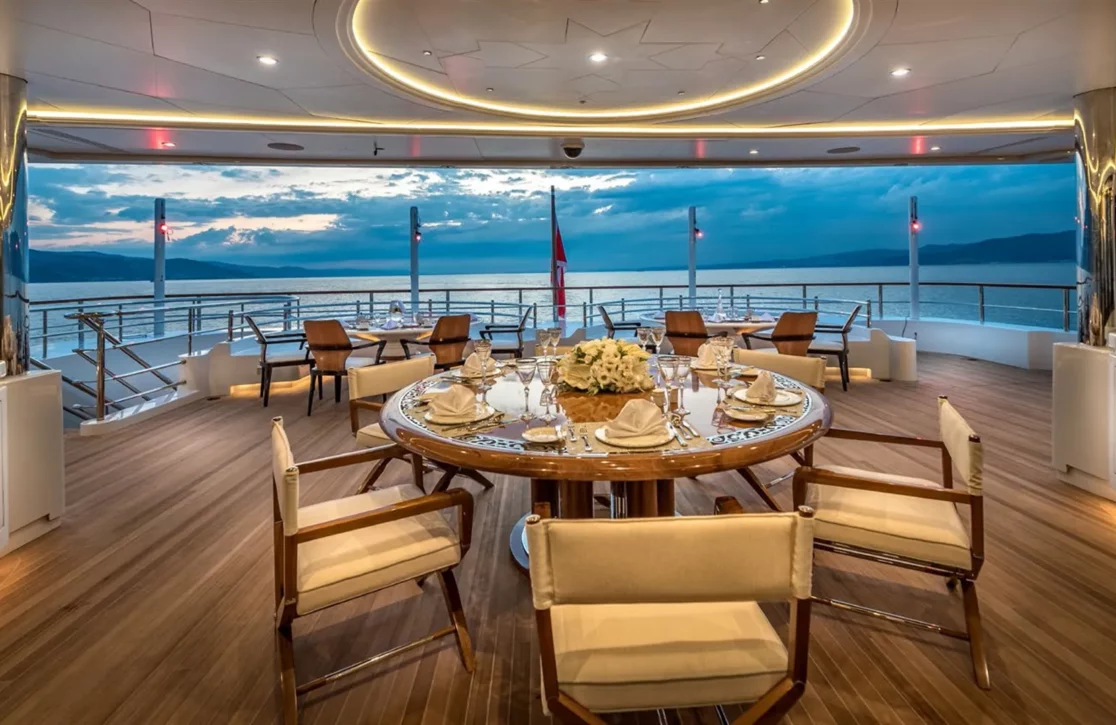 An image of Elements yacht