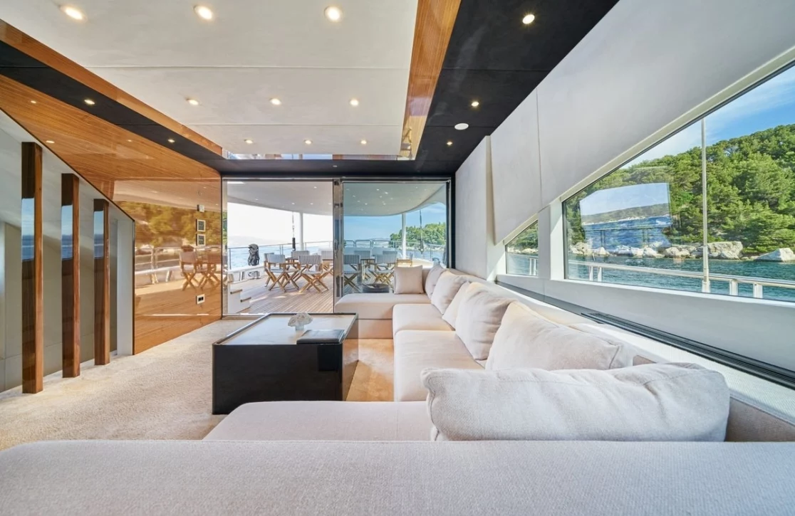 An image of Acapella yacht