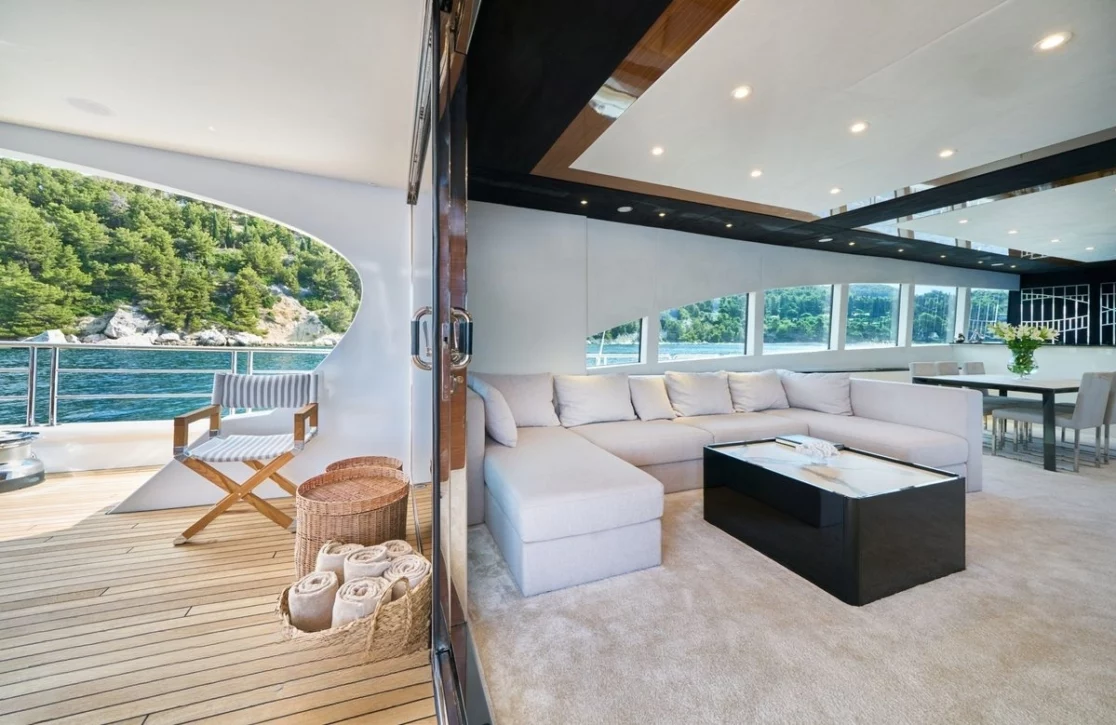 An image of Acapella yacht