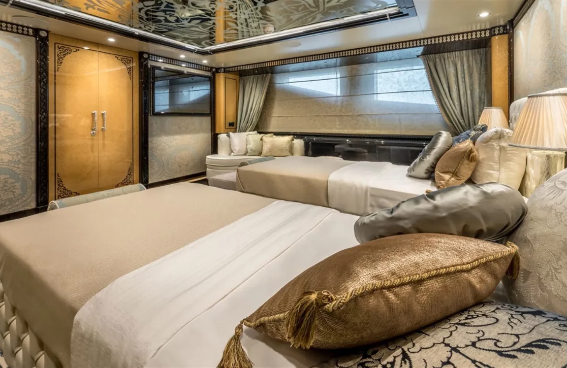 An image of Elements yacht