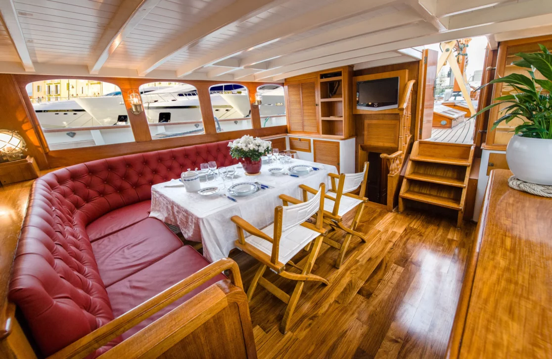 An image of Black Swan yacht