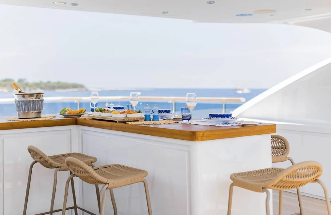 An image of Adva yacht