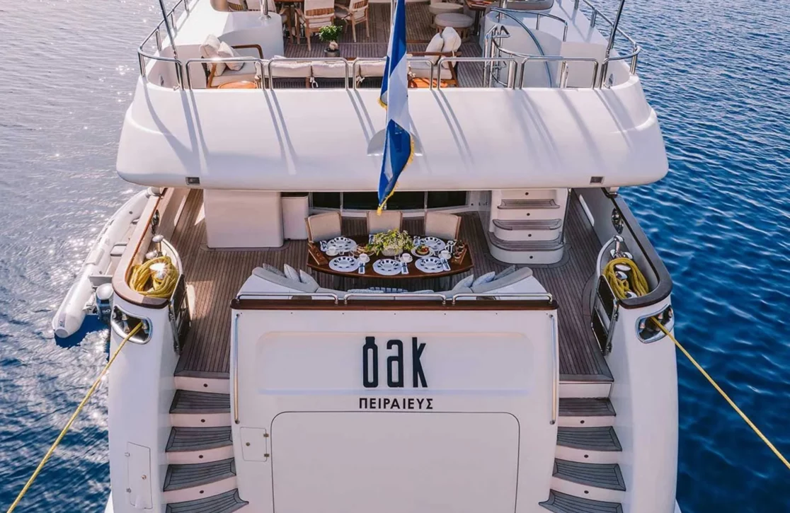 An image of Oak yacht