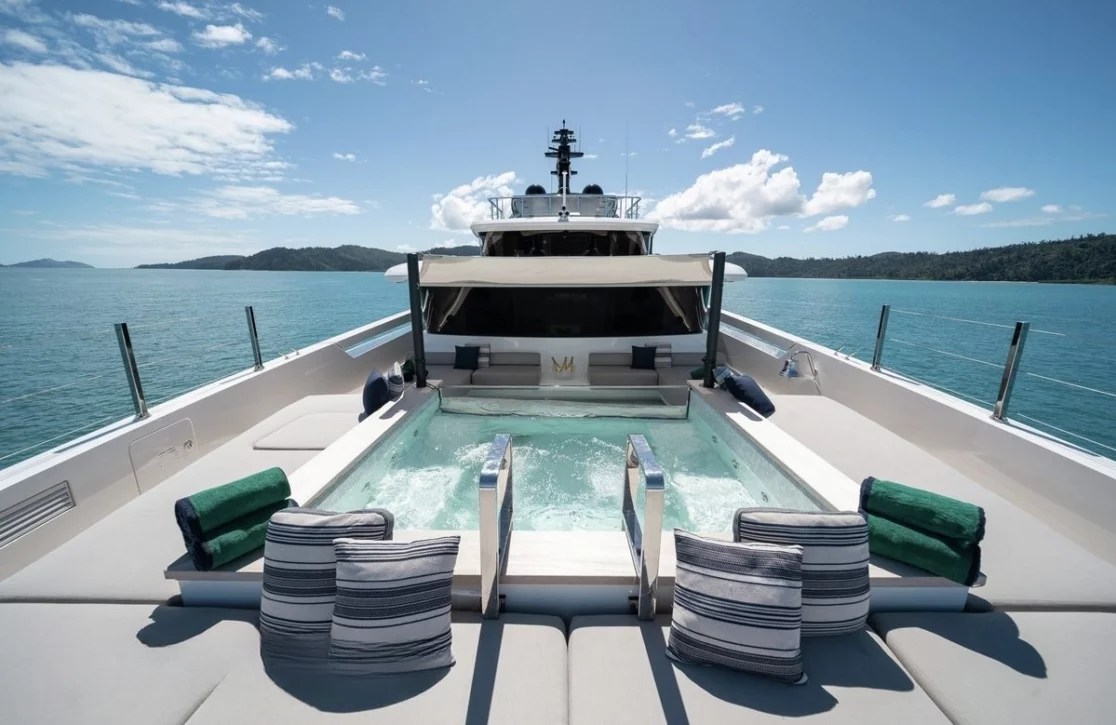 An image of Aix yacht