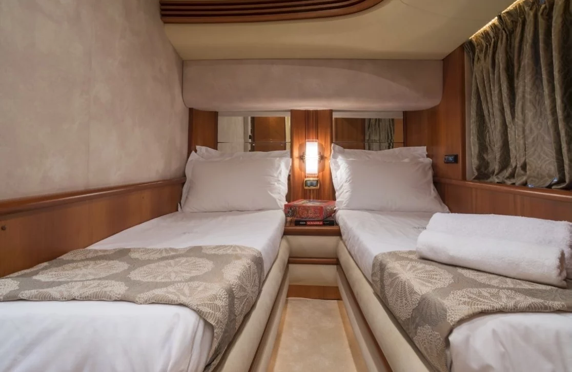 An image of Almaz yacht