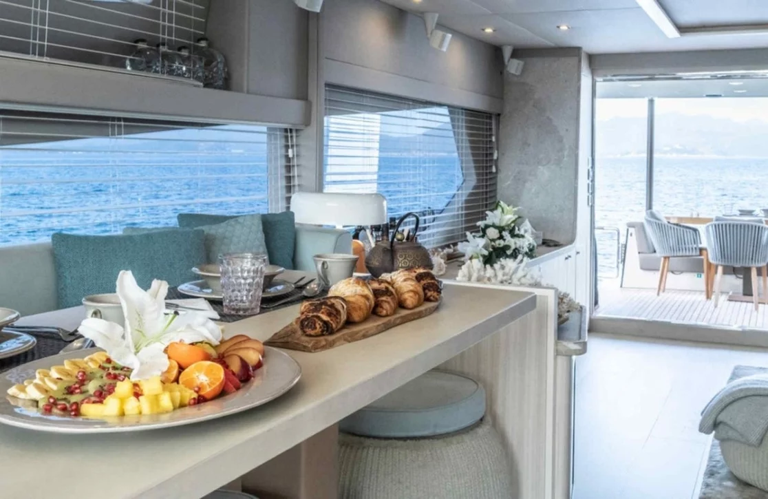 An image of Ammonite yacht