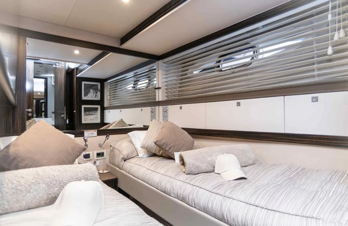 A preview of interior Bedroom cabin