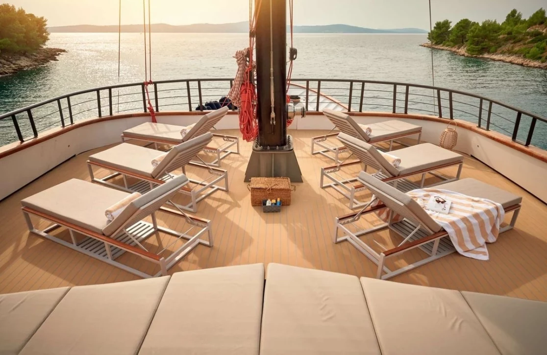 An image of Anetta yacht