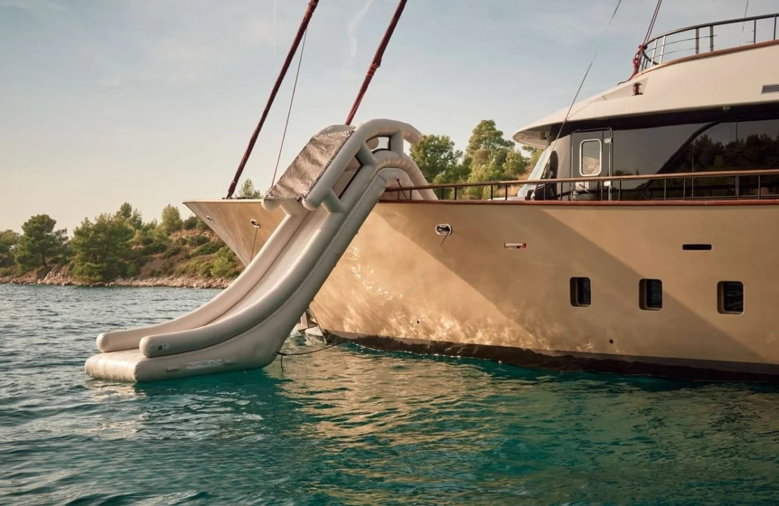 An image of Anetta yacht