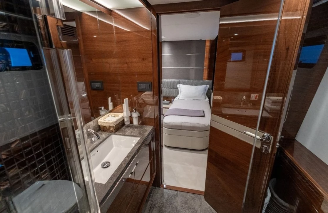 An image of Anka yacht