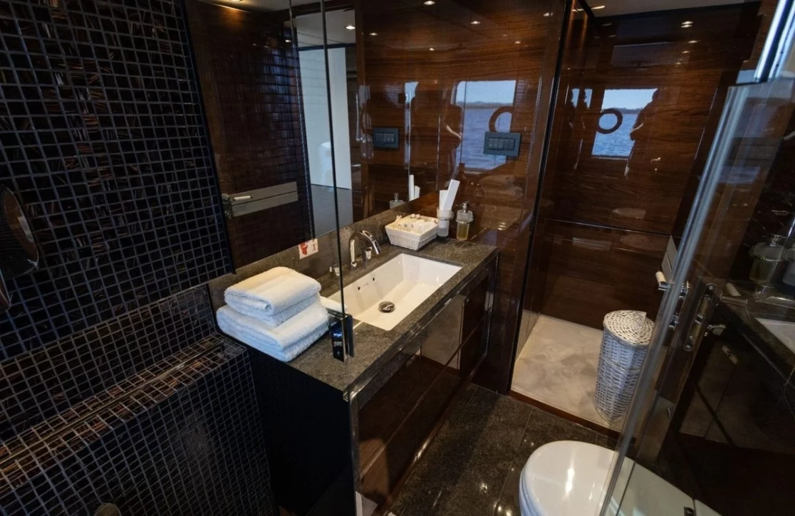 An image of Anka yacht