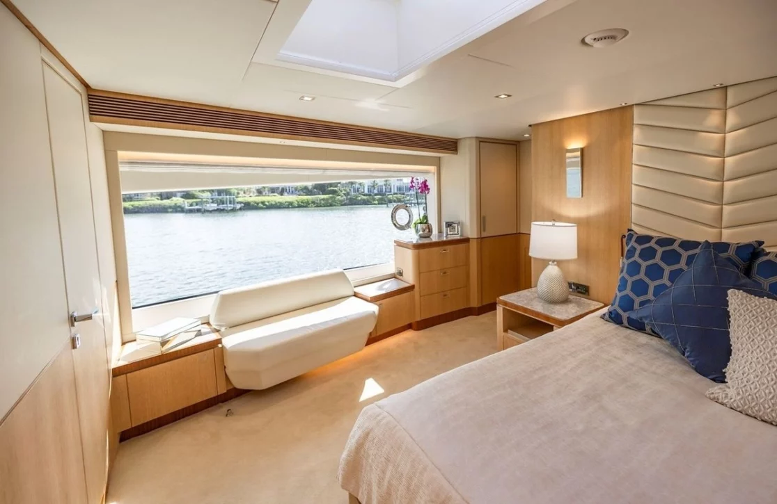 An image of Aqua Life yacht