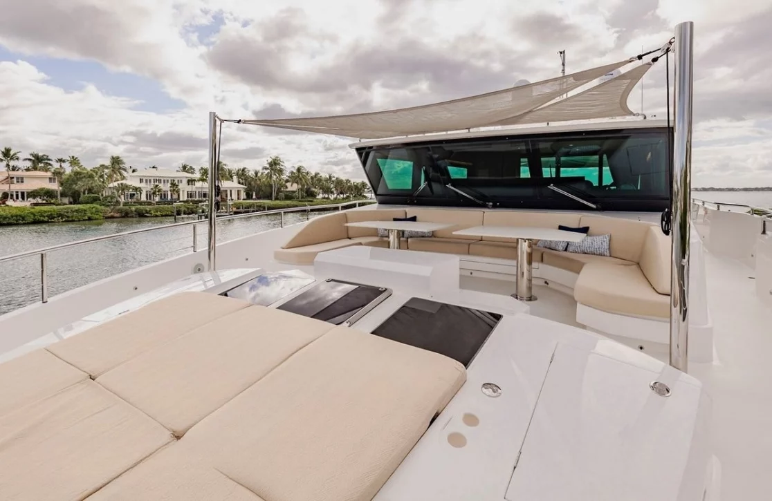An image of Aqua Life yacht