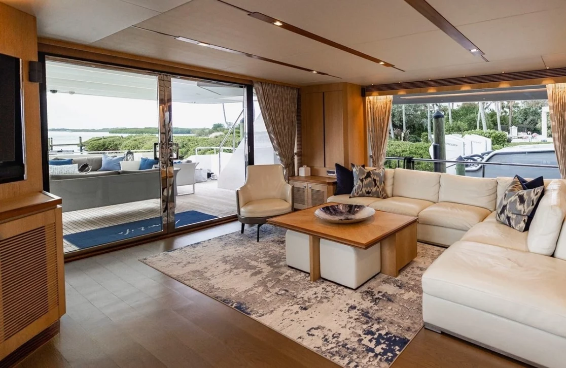 An image of Aqua Life yacht
