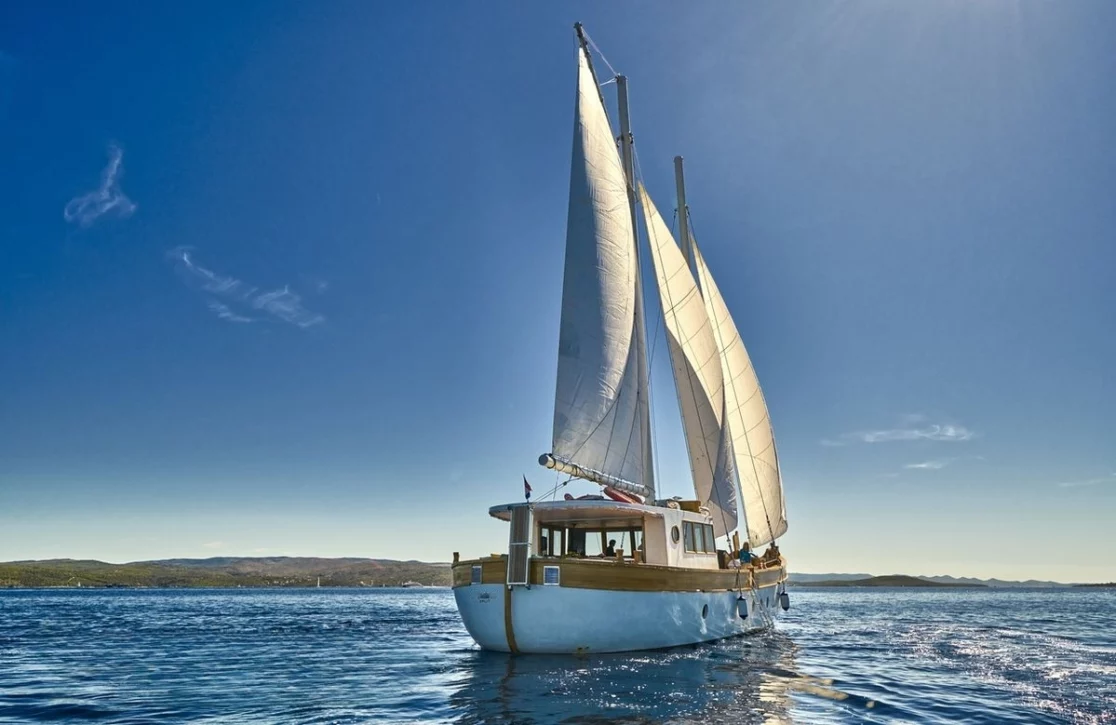 An image of Ardura yacht