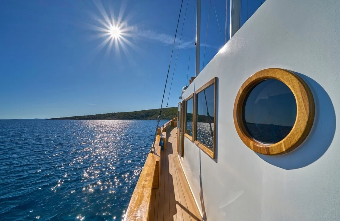 An image of Ardura yacht