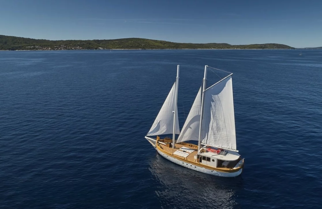 An image of Ardura yacht