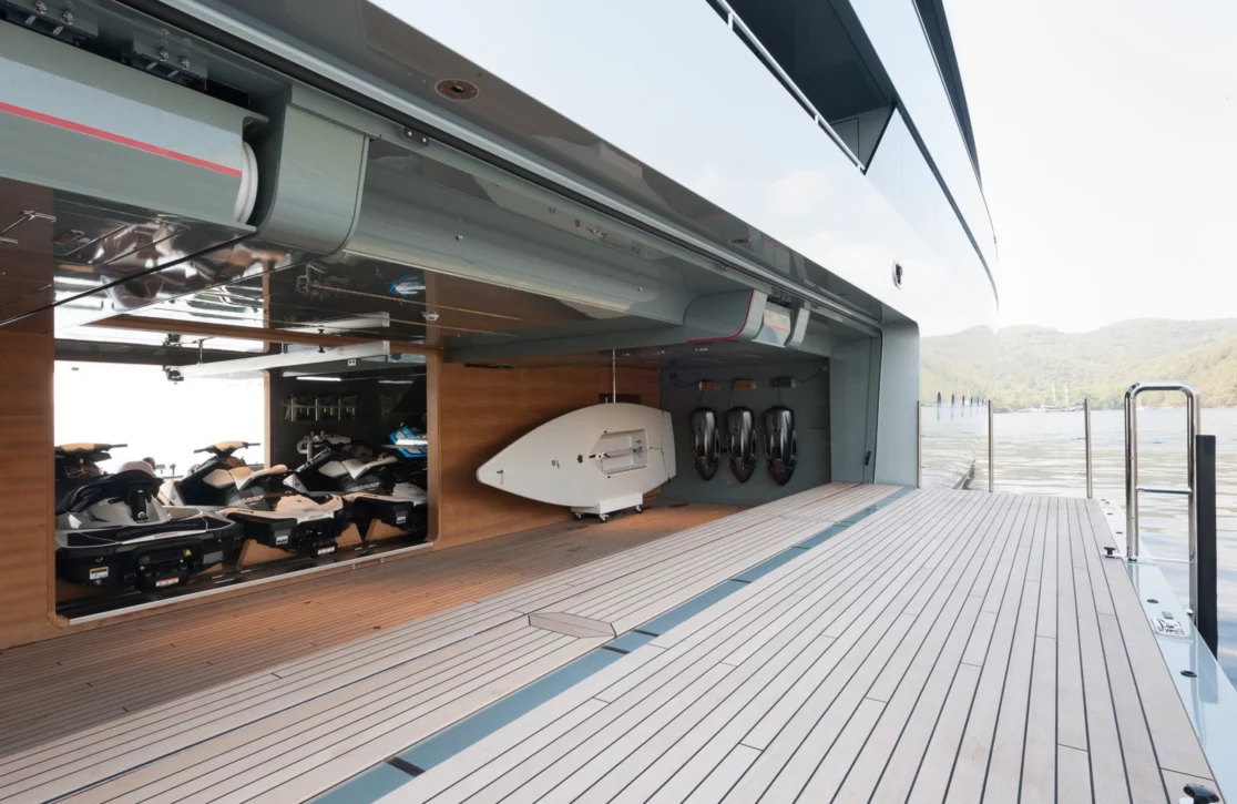 An image of Savannah yacht