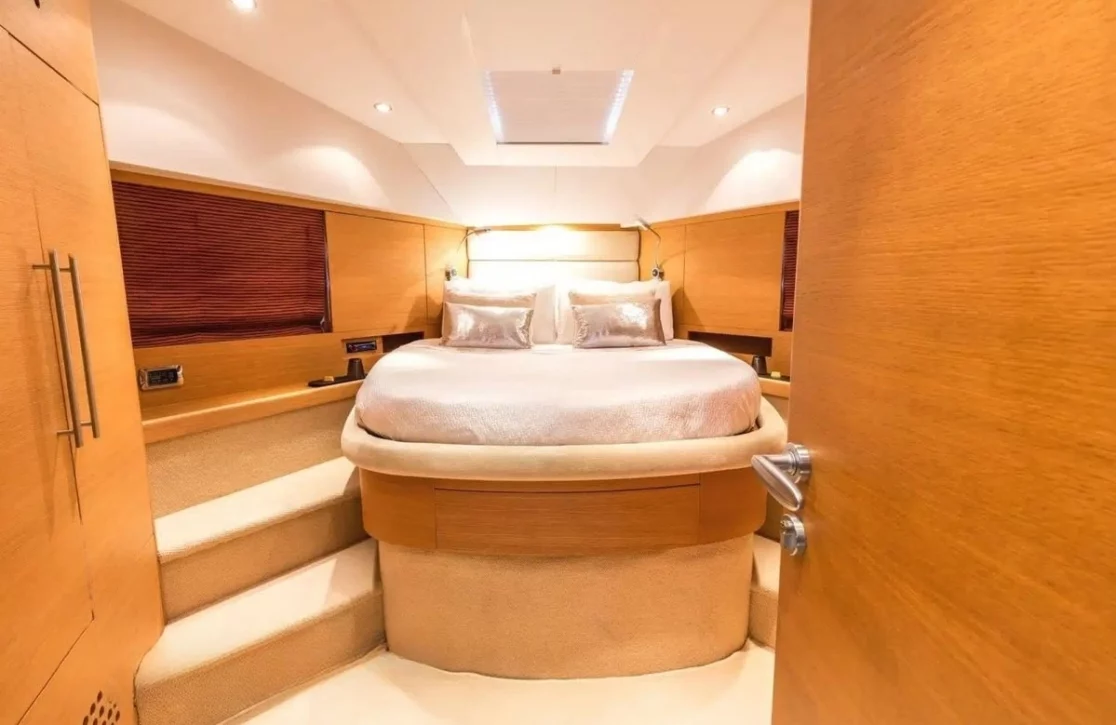 An image of Arwen yacht