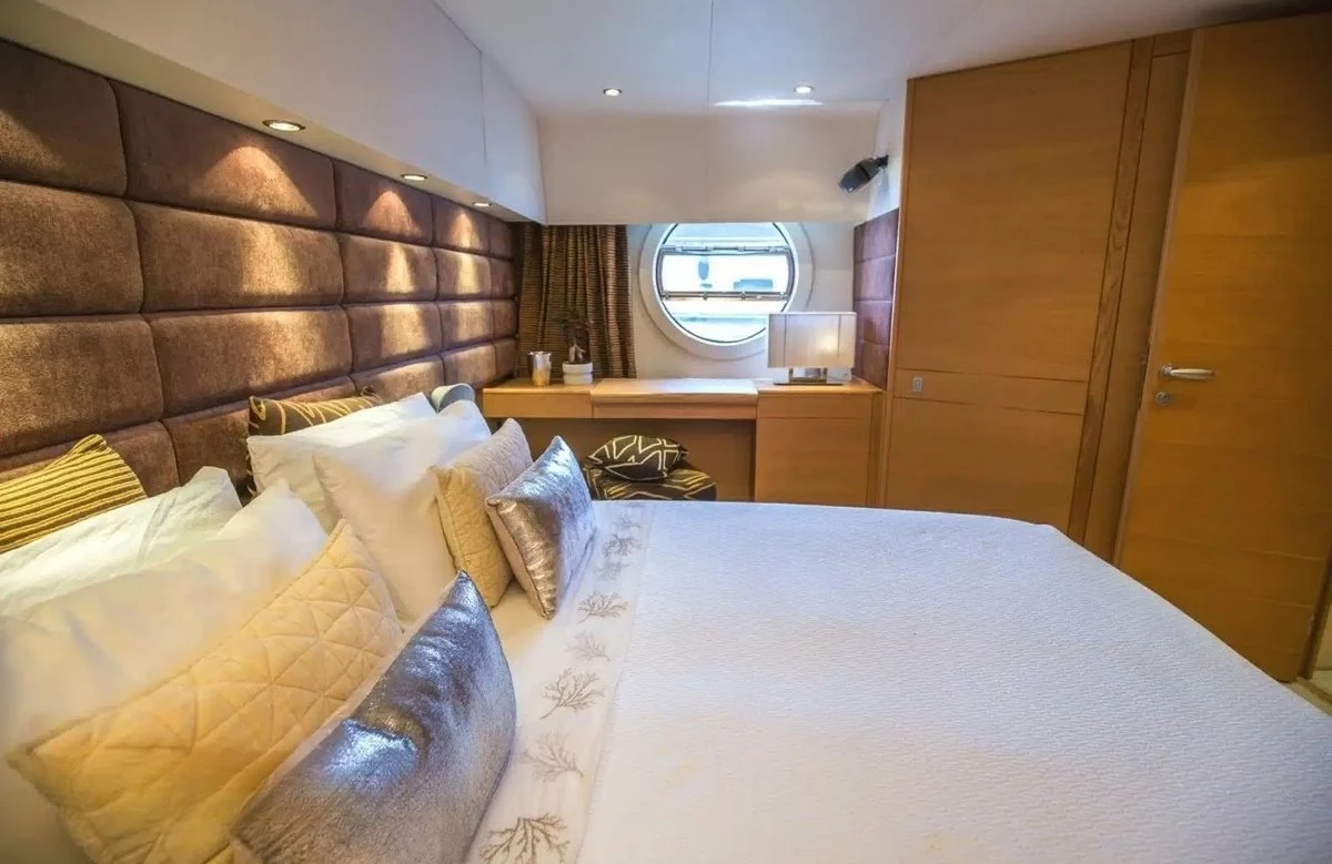 A preview of interior Bedroom cabin