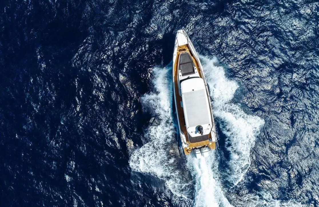 An image of Away yacht
