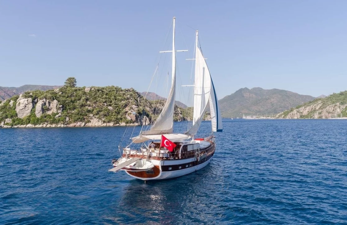 An image of Azra Deniz yacht